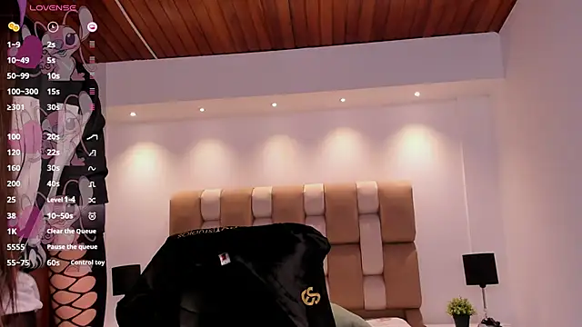 ArigyGomez online show from April 19, 12:26 pm