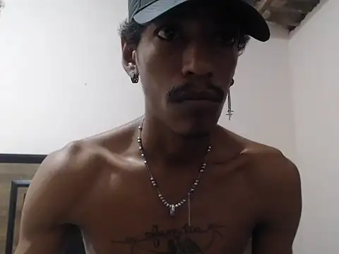 Snapshot of AlbertBigCock chatting on September 13, 4:23 am AlbertBigCock online show from September 13, 4:23 am