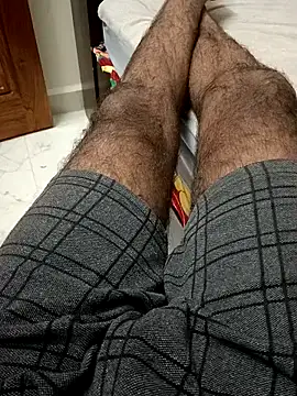 Snapshot of You_are__mine_ chatting on December 19, 7:18 am You are mine online show from December 19, 7:18 am