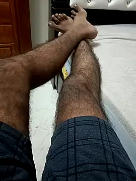 Snapshot of You_are__mine_ chatting on December 22, 2:06 pm You are mine online show from December 22, 2:06 pm