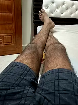 Snapshot of You_are__mine_ chatting on January 18, 8:41 am You are mine online show from January 18, 8:41 am