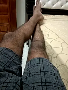 Snapshot of You_are__mine_ chatting on February 9, 10:42 am You are mine online show from February 9, 10:42 am