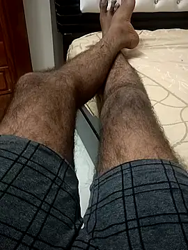 Snapshot of You_are__mine_ chatting on February 10, 2:05 pm You are mine online show from February 10, 2:05 pm