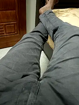 Snapshot of You_are__mine_ chatting on February 24, 6:38 am You are mine online show from February 24, 6:38 am