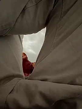 Snapshot of You_are__mine_ chatting on September 25, 11:36 am You are mine online show from September 25, 11:36 am