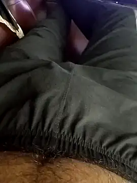 Snapshot of You_are__mine_ chatting on October 5, 10:57 am You are mine online show from October 5, 10:57 am