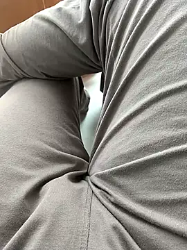 Snapshot of You_are__mine_ chatting on October 18, 5:43 am You are mine online show from October 18, 5:43 am