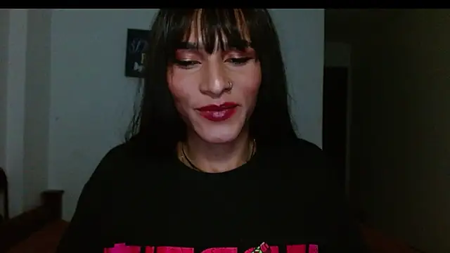 carolinemiller7 online show from January 12, 8:14 am