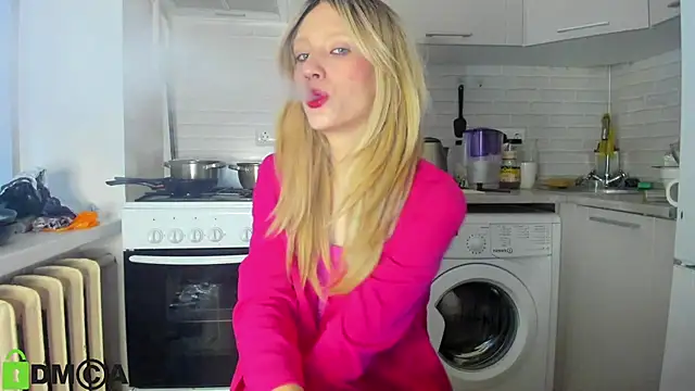 Snapshot of _Alice_Kitty chatting on December 2, 6:20 am Alice Kitty online show from December 2, 6:20 am