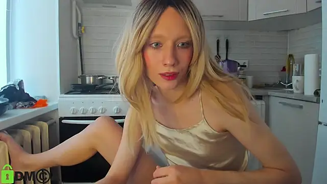 Snapshot of _Alice_Kitty chatting on December 2, 9:24 am Alice Kitty online show from December 2, 9:24 am