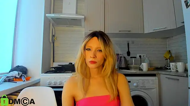 Snapshot of _Alice_Kitty chatting on December 11, 11:30 am Alice Kitty online show from December 11, 11:30 am