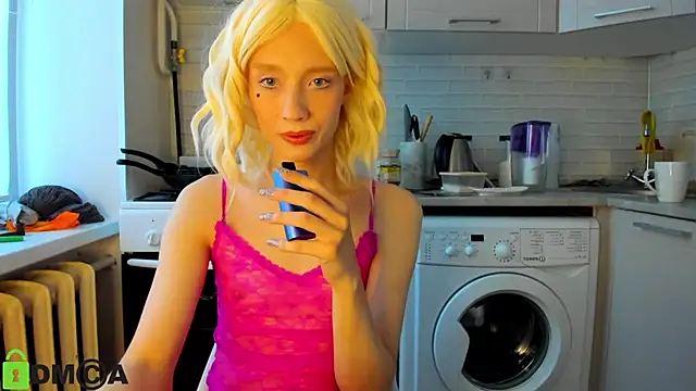 Snapshot of _Alice_Kitty chatting on December 18, 9:25 am Alice Kitty online show from December 18, 9:25 am