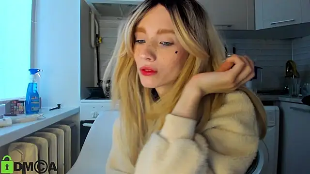 Snapshot of _Alice_Kitty chatting on December 25, 9:02 am Alice Kitty online show from December 25, 9:02 am