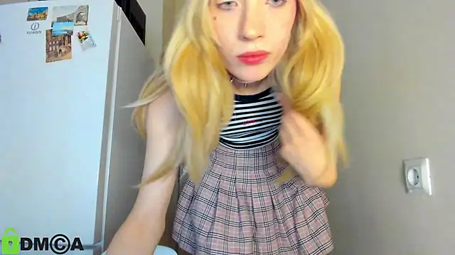 Snapshot of _Alice_Kitty chatting on December 29, 12:01 pm Alice Kitty online show from December 29, 12:01 pm