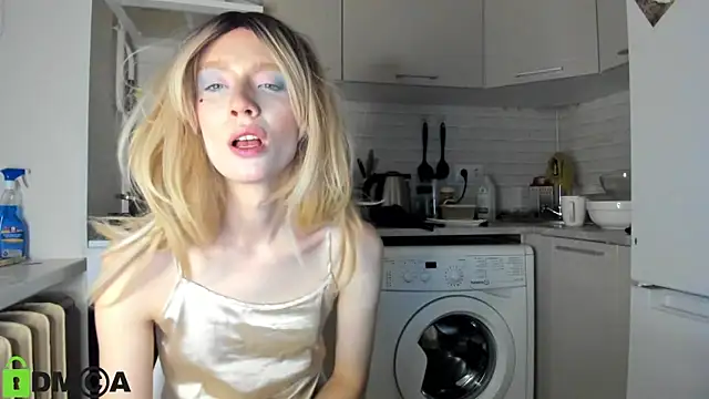 Snapshot of _Alice_Kitty chatting on January 8, 4:00 pm Alice Kitty online show from January 8, 4:00 pm