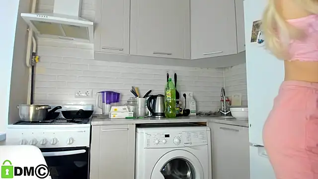 Snapshot of _Alice_Kitty chatting on January 28, 8:57 am Alice Kitty online show from January 28, 8:57 am