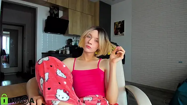 Snapshot of _Alice_Kitty chatting on October 17, 6:27 am Alice Kitty online show from October 17, 6:27 am