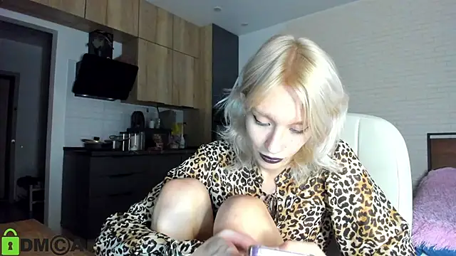 Snapshot of _Alice_Kitty chatting on November 24, 8:58 am Alice Kitty online show from November 24, 8:58 am