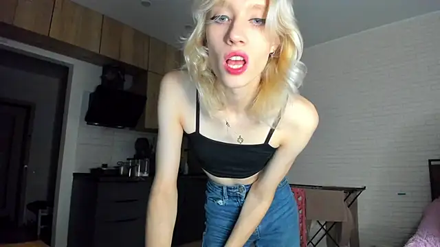 Snapshot of _Alice_Kitty chatting on December 2, 9:36 am Alice Kitty online show from December 2, 9:36 am