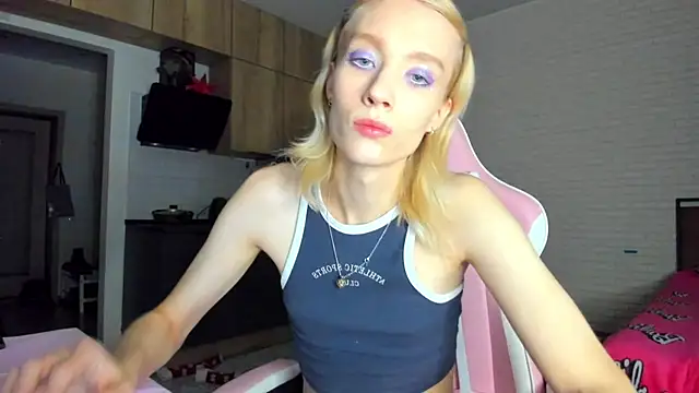  Alice Kitty online show from January 13, 9:03 am