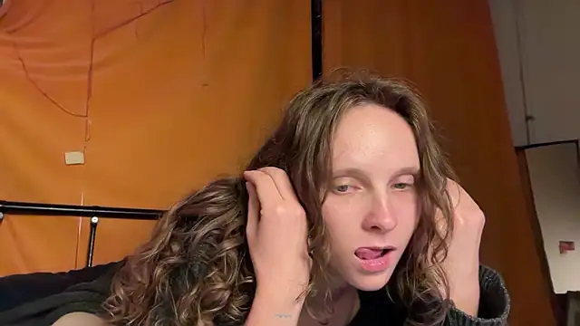 MikkyMoony online show from September 26, 8:13 pm