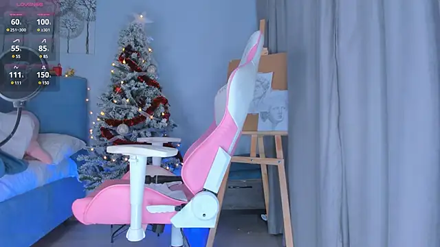 Snapshot of JennyWoody chatting on December 15, 3:31 pm JennyWoody online show from December 15, 3:31 pm