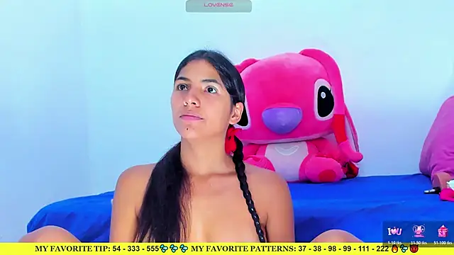 AriannaLewiis online show from June 7, 7:50 pm