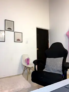 Miss-Abbii online show from September 30, 9:20 pm