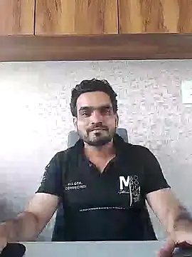 indianguy89 online show from December 8, 11:35 am