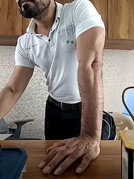 indianguy89 online show from February 15, 5:59 am