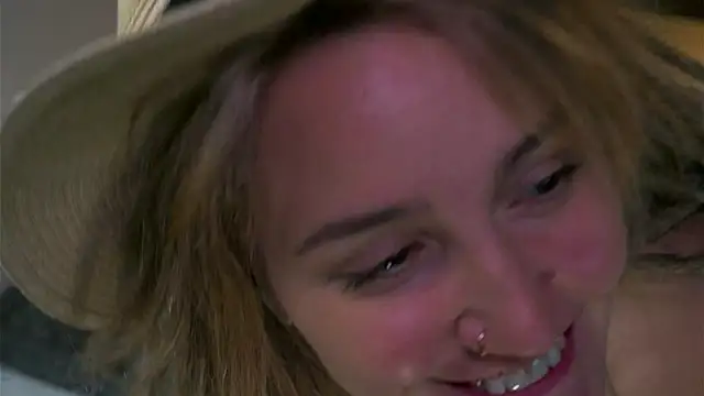 Winnie sweet online show from December 20, 1:54 pm