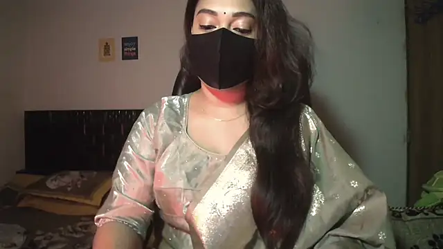 Most-Beautiful-Queen online show from February 28, 7:59 pm