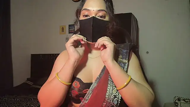 Most-Beautiful-Queen online show from April 18, 7:29 pm