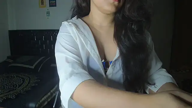 Most-Beautiful-Queen online show from April 25, 4:37 am