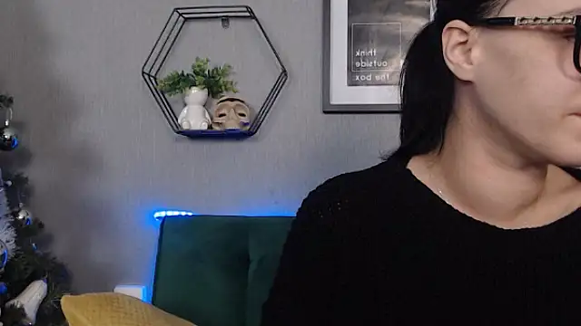 IzabelllNoir online show from January 13, 8:47 am