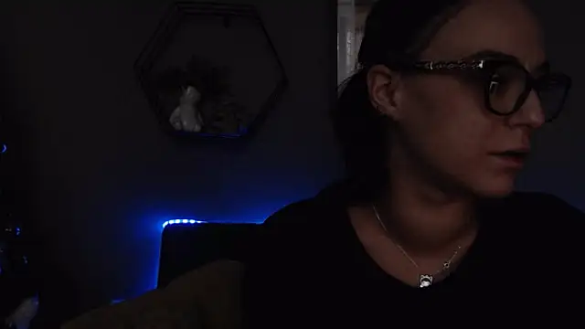 IzabelllNoir online show from January 14, 9:13 am