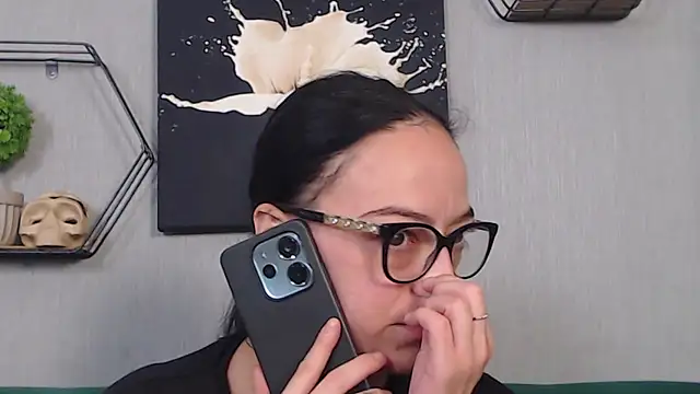 IzabelllNoir online show from October 13, 9:31 am