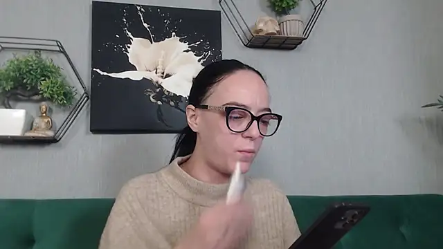 IzabelllNoir online show from February 11, 8:30 am