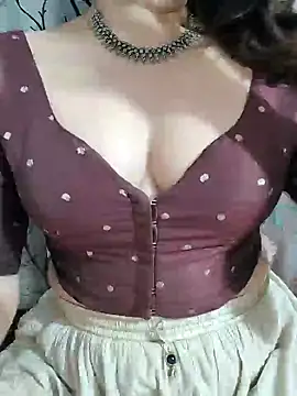 Snapshot of Brown_Maxi chatting on February 16, 3:27 pm Brown Maxi online show from February 16, 3:27 pm