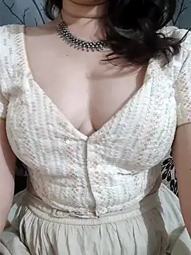 Snapshot of Brown_Maxi chatting on March 9, 7:37 pm Brown Maxi online show from March 9, 7:37 pm