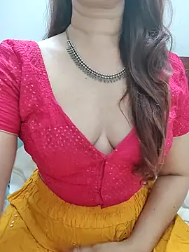 Brown Maxi online show from June 5, 2:23 pm