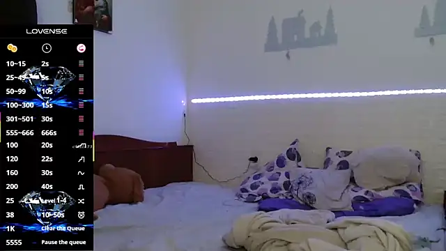 Snapshot of cuple_hoot_ chatting on October 3, 9:56 pm cuple hoot  online show from October 3, 9:56 pm