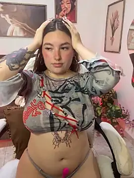 Snapshot of aaaaamy_1 chatting on October 20, 10:32 pm aaaaamy 1 online show from October 20, 10:32 pm