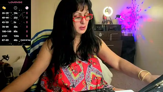 Snapshot of YourDreamLoverr chatting on November 26, 12:00 am YourDreamLoverr online show from November 26, 12:00 am