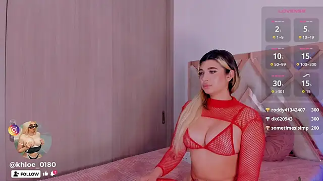 Snapshot of khloe__018 chatting on October 17, 12:08 pm khloe  018 online show from October 17, 12:08 pm