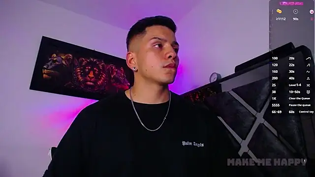 Snapshot of Marc__Waatson chatting on February 10, 12:19 am Marc Waatson online show from February 10, 12:19 am