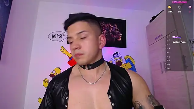 Snapshot of Marc__Waatson chatting on March 14, 12:54 am Marc Waatson online show from March 14, 12:54 am