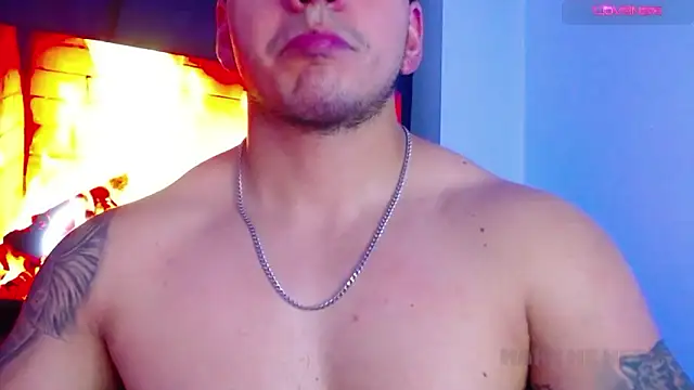 Marc  Waatson online show from March 8, 2:04 am