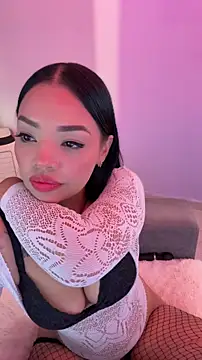 Sara LipsX online show from March 22, 9:29 pm