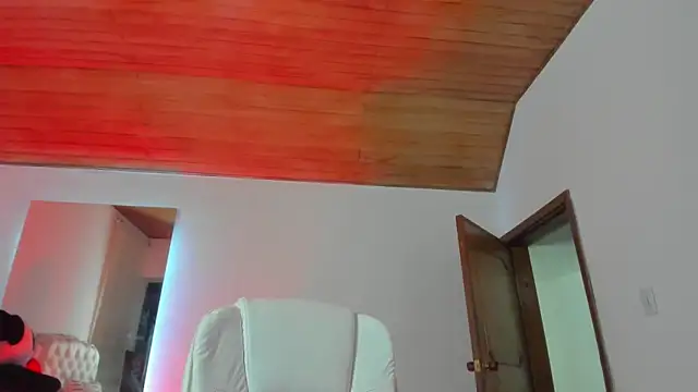 AtheneaRossi online show from February 28, 1:26 am